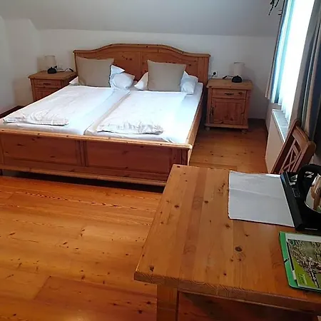 Bergfuehrerhaus Bed & Breakfast 3*